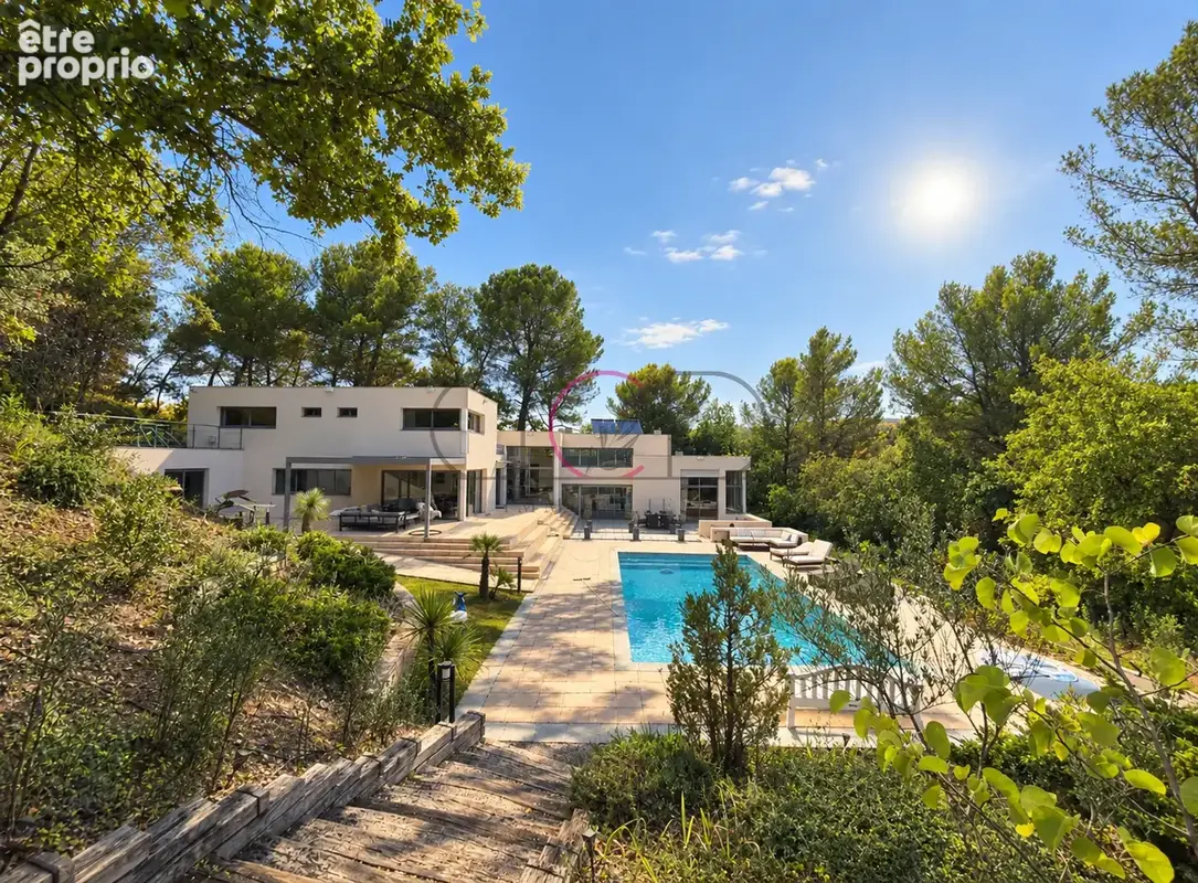 Maison contemporaine 290 m2 sur 7700 m2 - 10 min d'Aix-en-Provence - photo 2