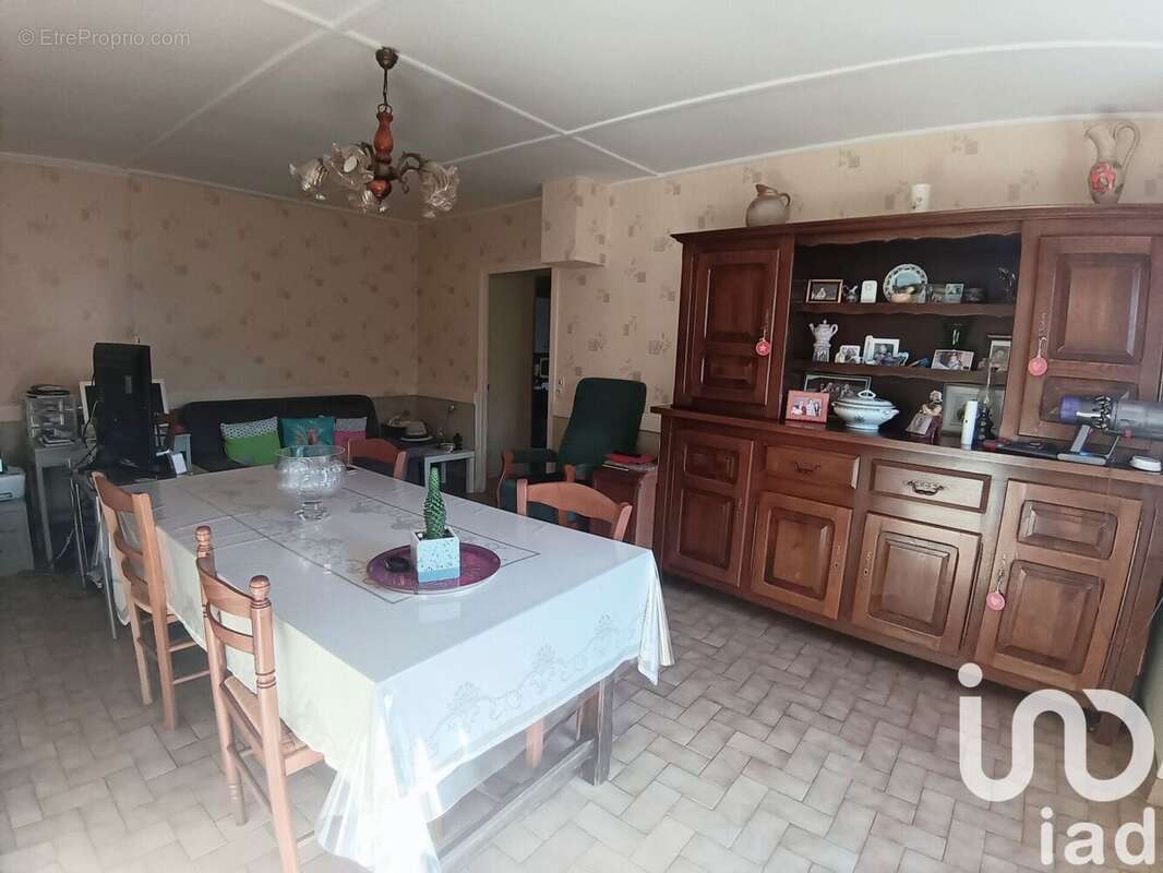 Maison 97 m² à Irais  - photo 5