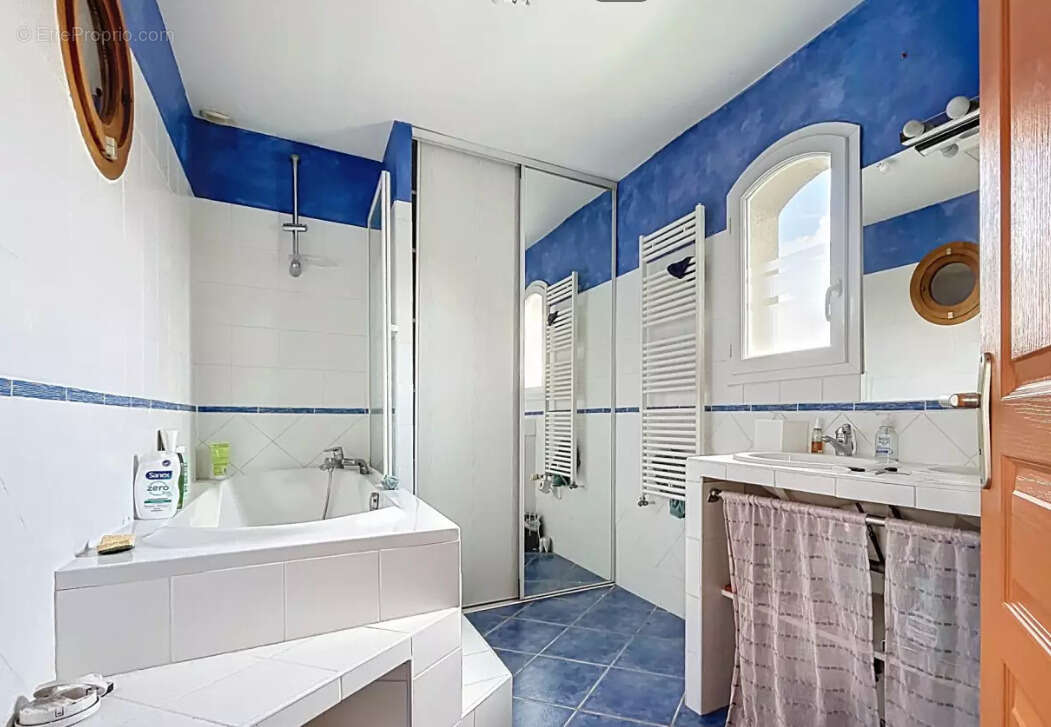 Maison à MIONS