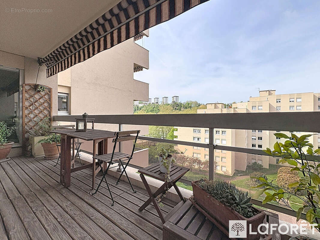 Appartement à LYON-9E