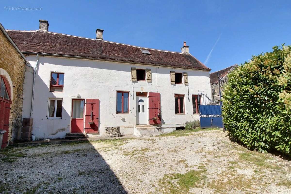 Maison à Villiers-Le-Bois  - photo 4