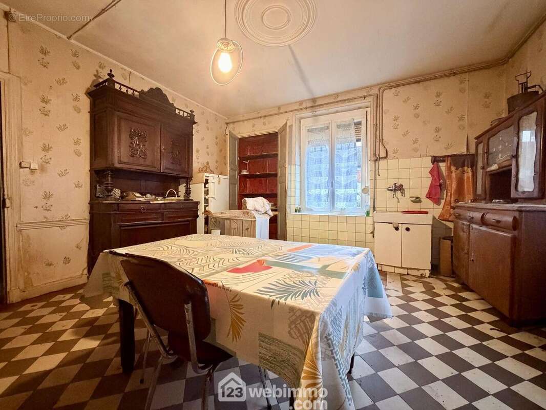 Maison à CHATILLON-SOUS-LES-COTES