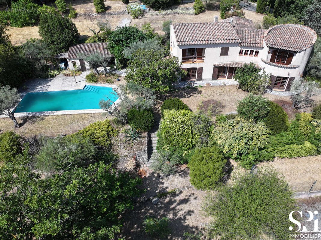SOLLIES-VILlE- Maison familiale 4 chambres - Piscine - photo 23
