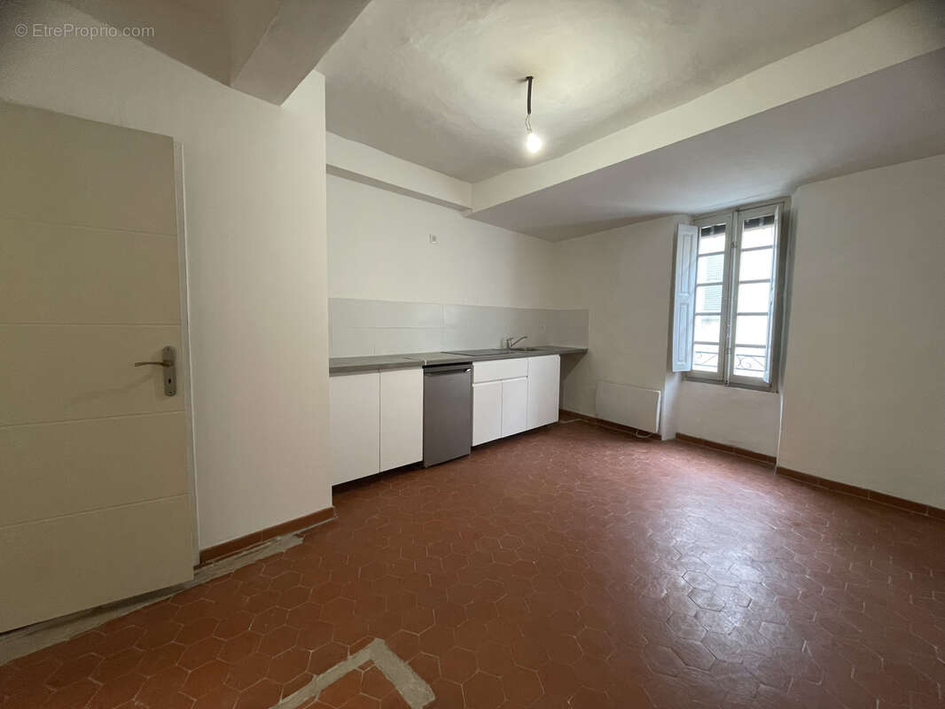 Appartement à COTIGNAC
