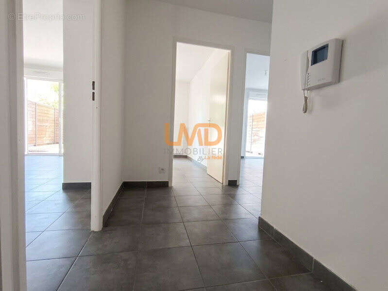 T3 terrasse 34 m², parking, tram à pied – 1er achat / invest - photo 8