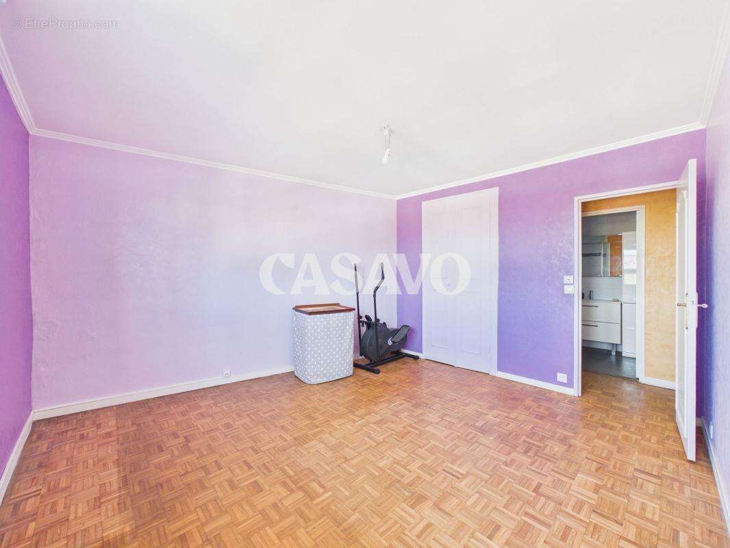 Appartement à CHAMPIGNY-SUR-MARNE