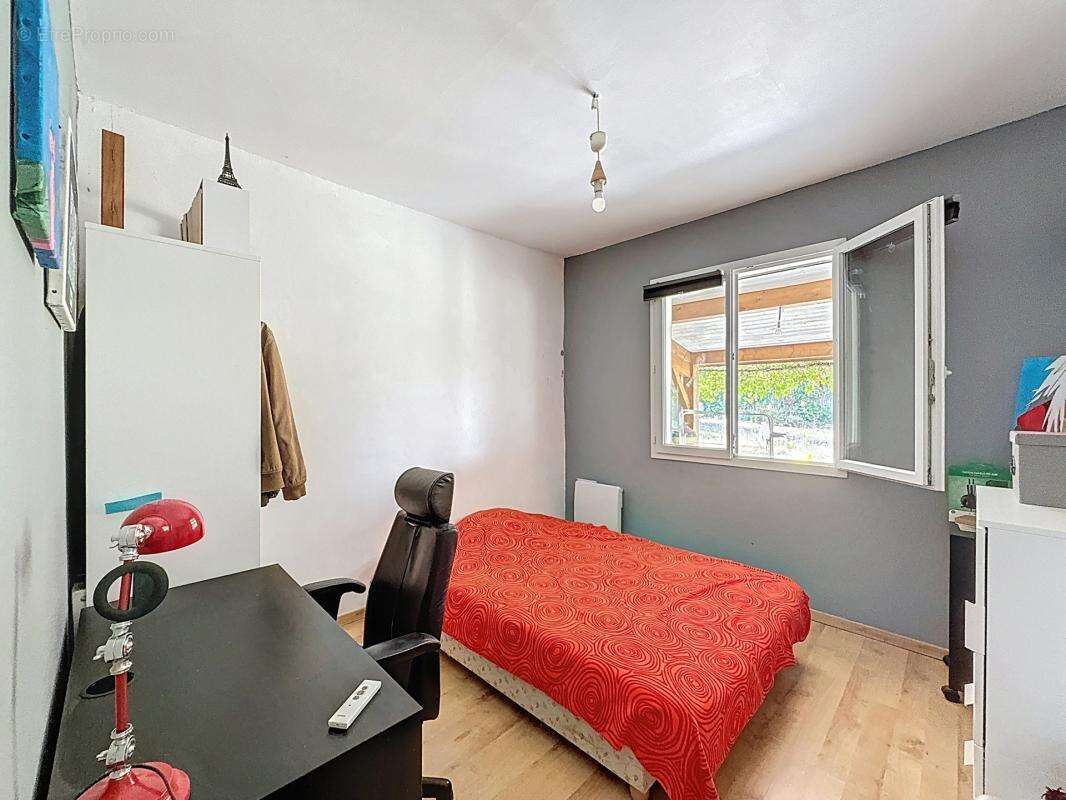 Maison à CASTELNAU-PICAMPEAU