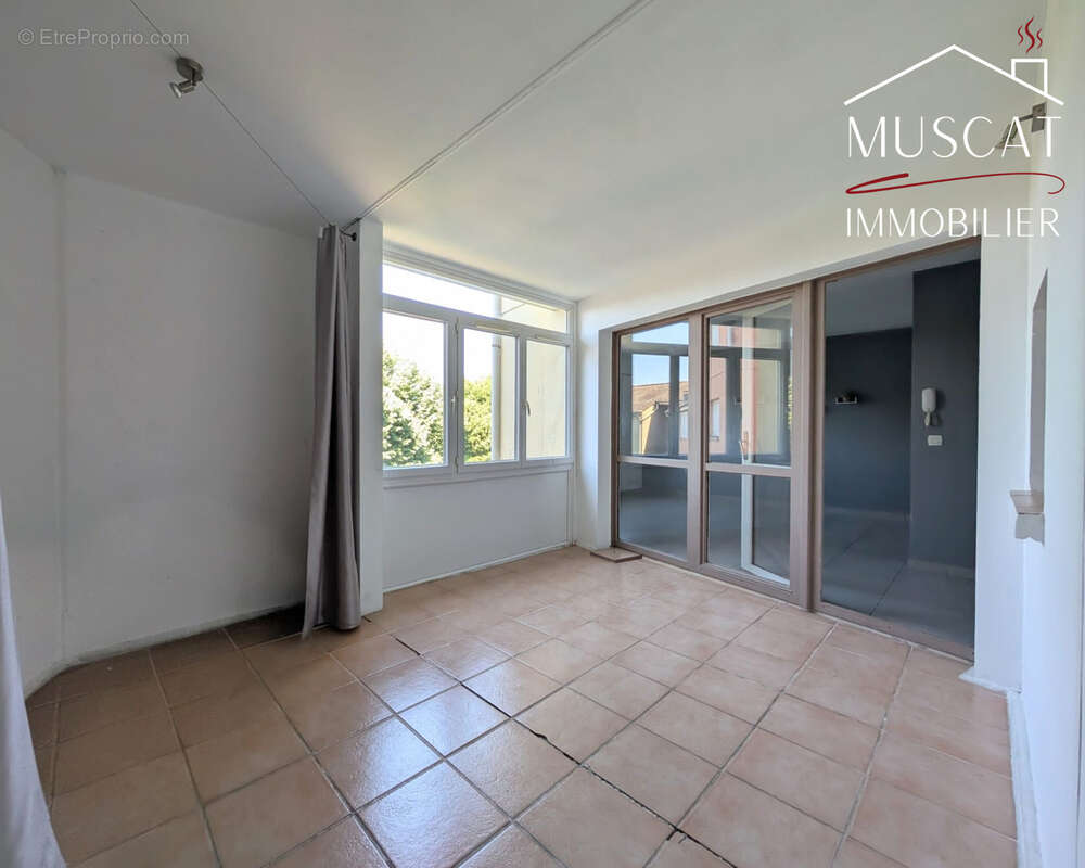 Appartement à VILLEFONTAINE