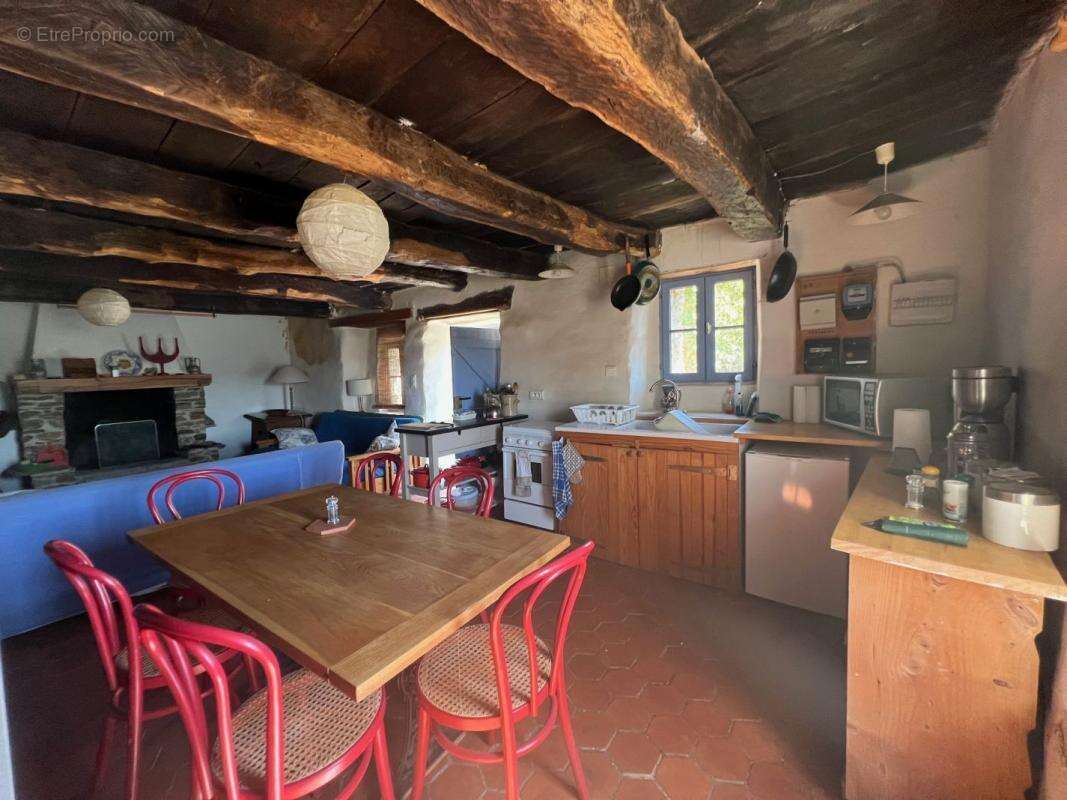 Maison à SAINT-JULIEN