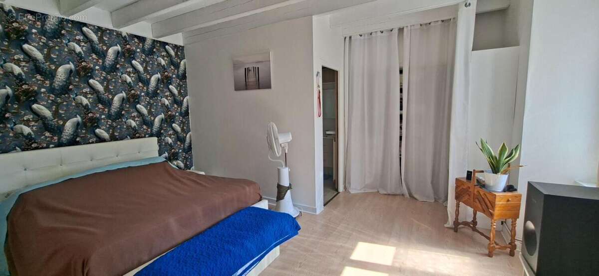 Vaste maison parfait etat de 245 m2 5 chambres  3 garages - photo 7