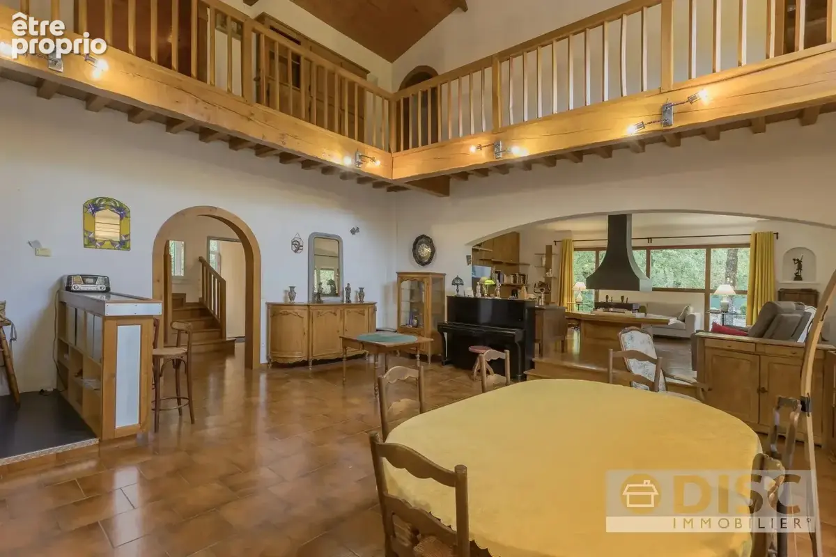 Belle maison spacieuse avec piscine à proximité de Septfonds. - photo 3