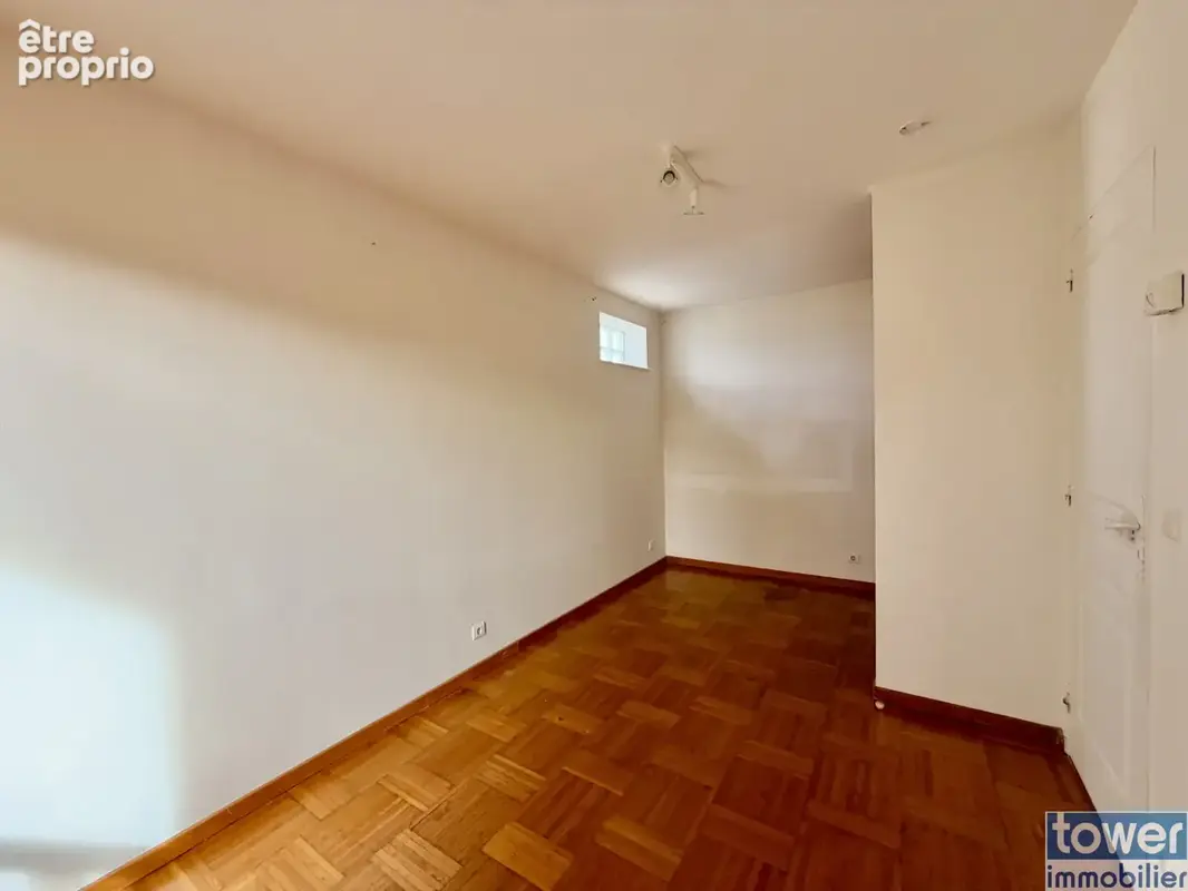 Maison individuelle au calme avec sous-sol total et jardin arboré   Drancy - photo 17