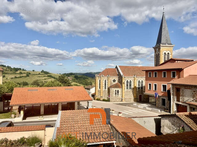 Maison à BRULLIOLES