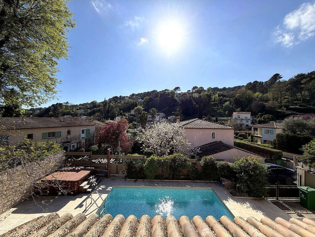 Maison à LA COLLE-SUR-LOUP