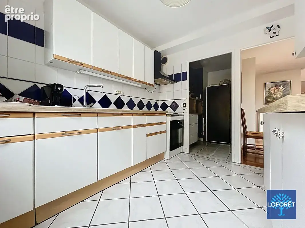 Appartement  DUPLEX Caen 5 pièce(s) 150 m2 - 3 places de parking - 2 Terrasses - photo 8