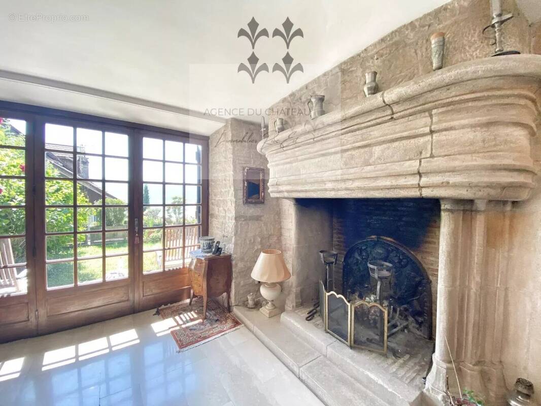 Maison à VEYRIER-DU-LAC