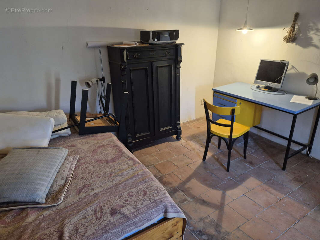 Maison de maître 290 m2 avec 7 chambres, remise et cour   Azille - photo 14