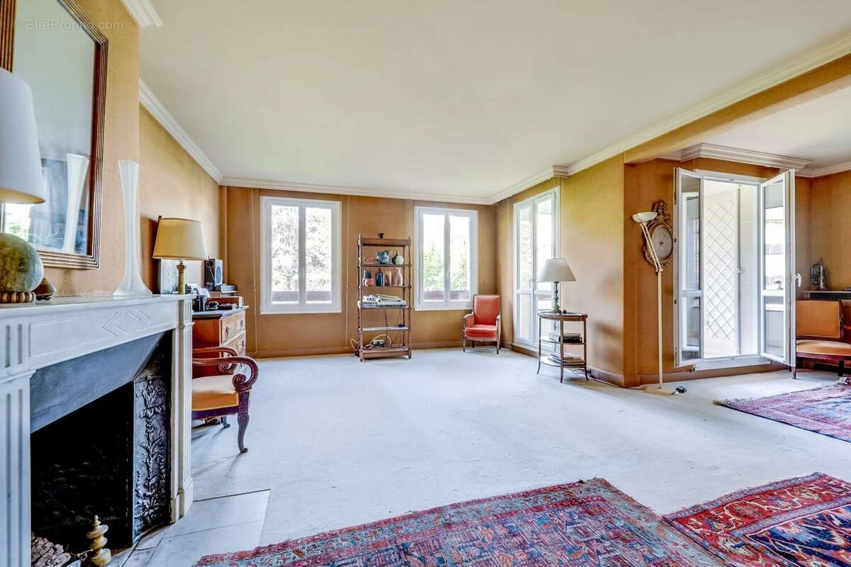 Appartement à LOUVECIENNES