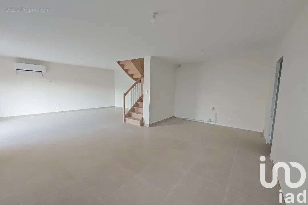 Photo 3 - Maison à SAINT-CLAIR-DU-RHONE