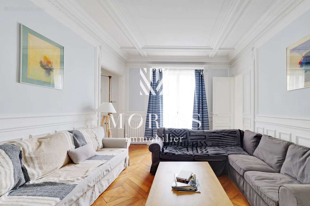 Appartement à PARIS-17E