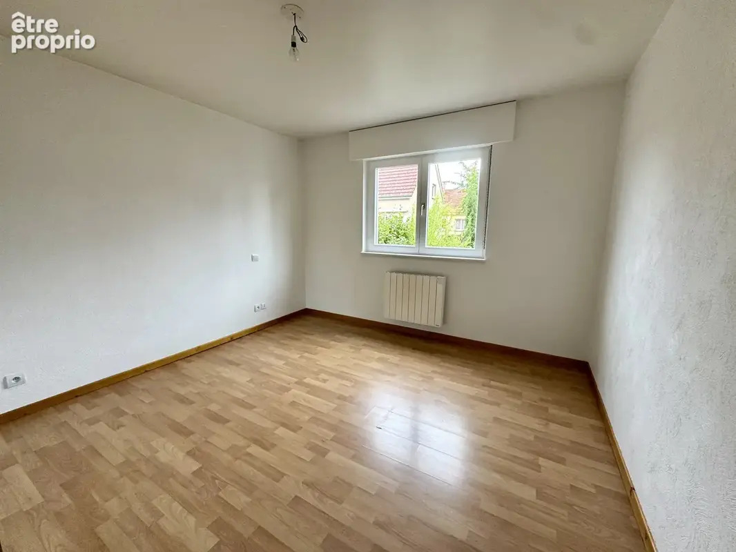À vendre à eschau   beau 3 pièces de 75 m2 avec balcon, grand garage et jardin collectif ! - photo 8