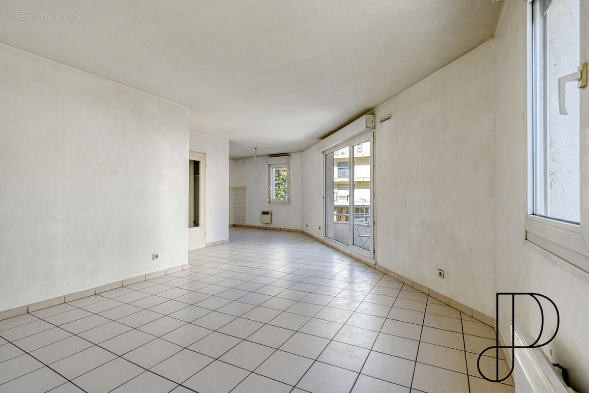 Appartement à LYON-8E