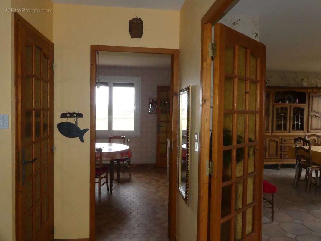 Maison à ETANG-SUR-ARROUX