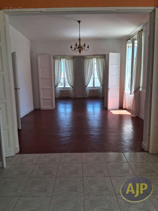 Maison à SAINT-ESTEPHE