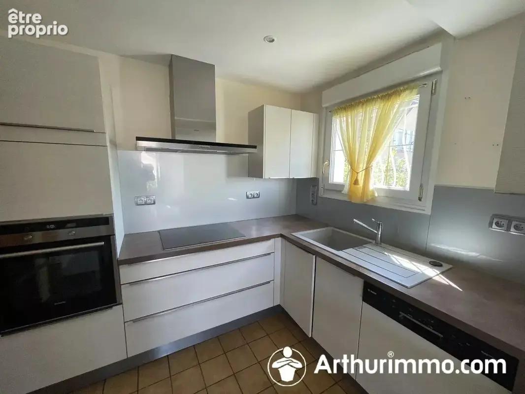 Quartier recherché, 3 chambres, sous sol, proche SUISSE. - photo 4