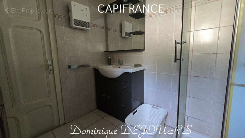 Maison à SAINT-SAUVEUR-DE-MONTAGUT