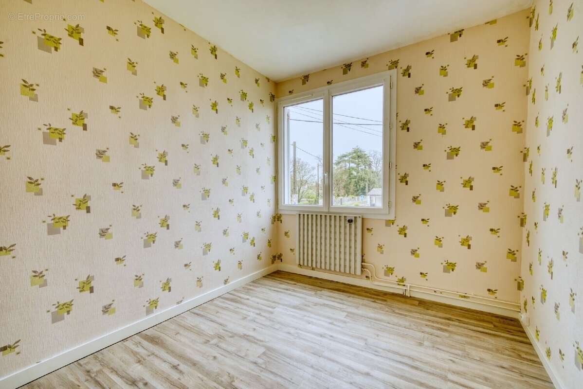 Maison à SURGERES