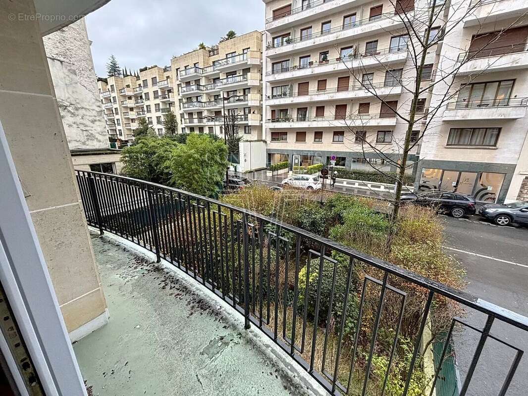Appartement à NEUILLY-SUR-SEINE