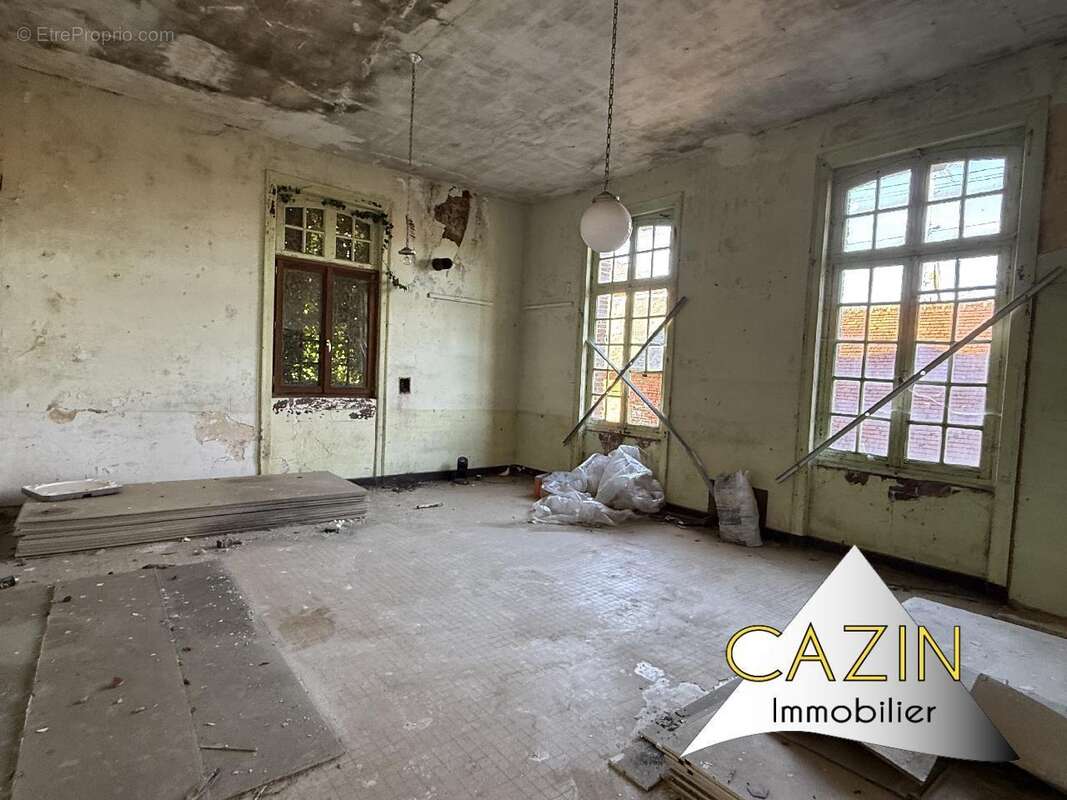 Maison 400 m² à Heugon  - photo 4