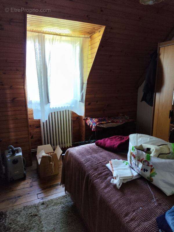 Maison à SAINT-SAUVES-D&#039;AUVERGNE