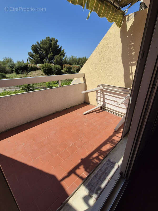 Studio de 21 m2-terrasse-place de parking-13600 la ciotat - photo 2