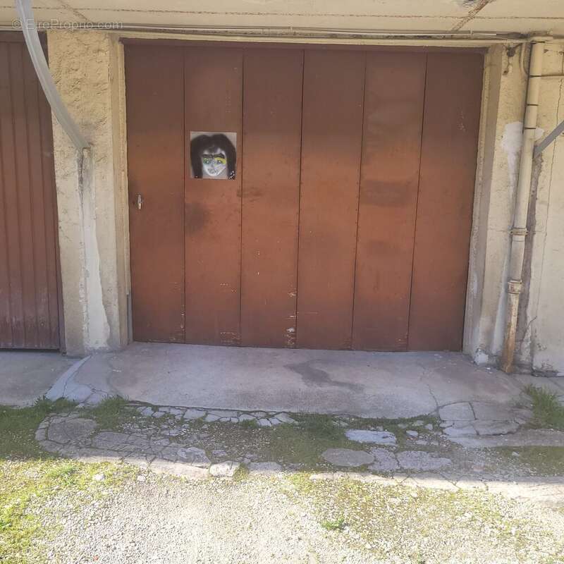 Parking à CHALON-SUR-SAONE