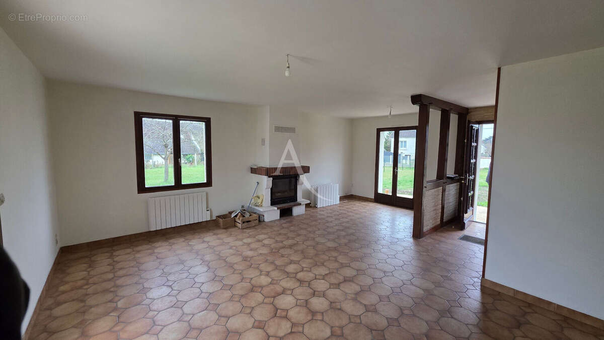 Maison à NOYERS-SUR-CHER