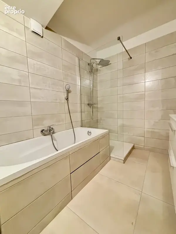Appartement 148 m² à Vienne  - photo 3
