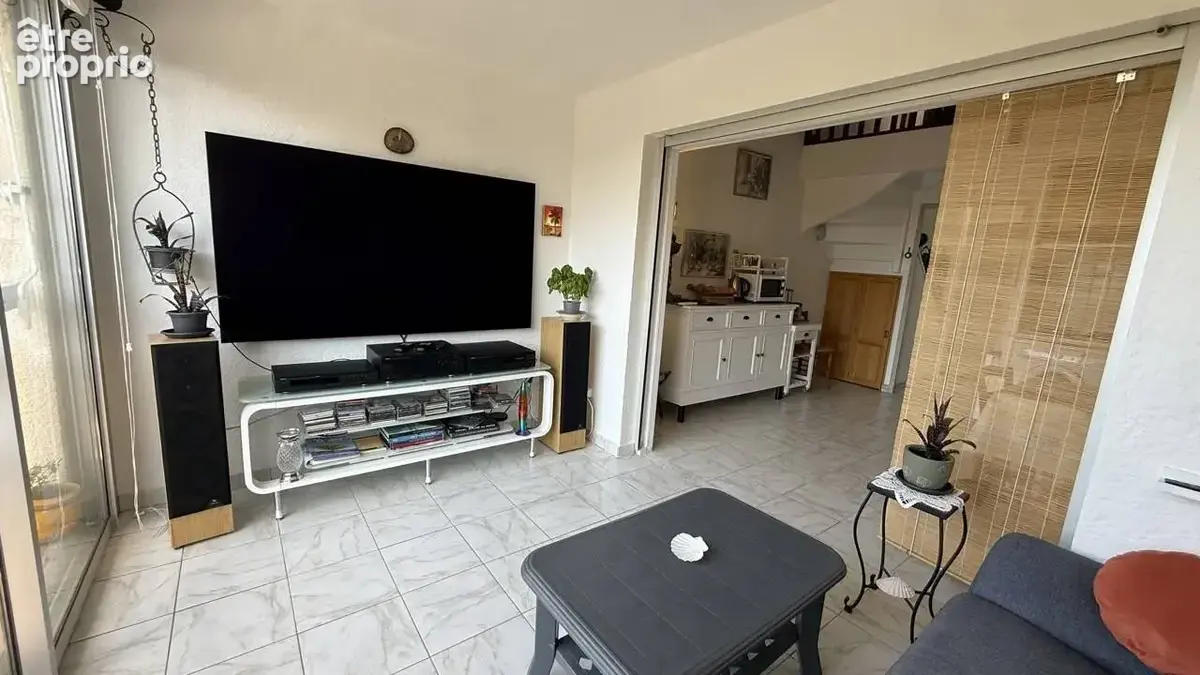 Viager Occupé – Duplex lumineux avec mezzanine + Garage PMR à Fréjus Plage - Homme de 71 ans - photo 3