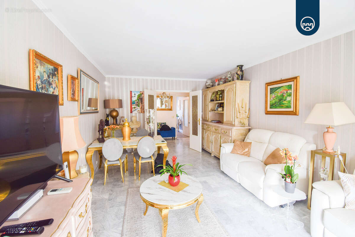 Appartement à LE CANNET