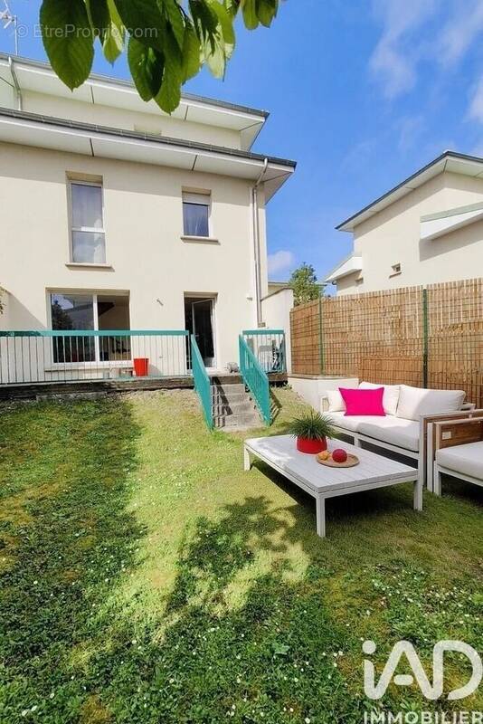 Photo 1 - Maison à GENNEVILLIERS