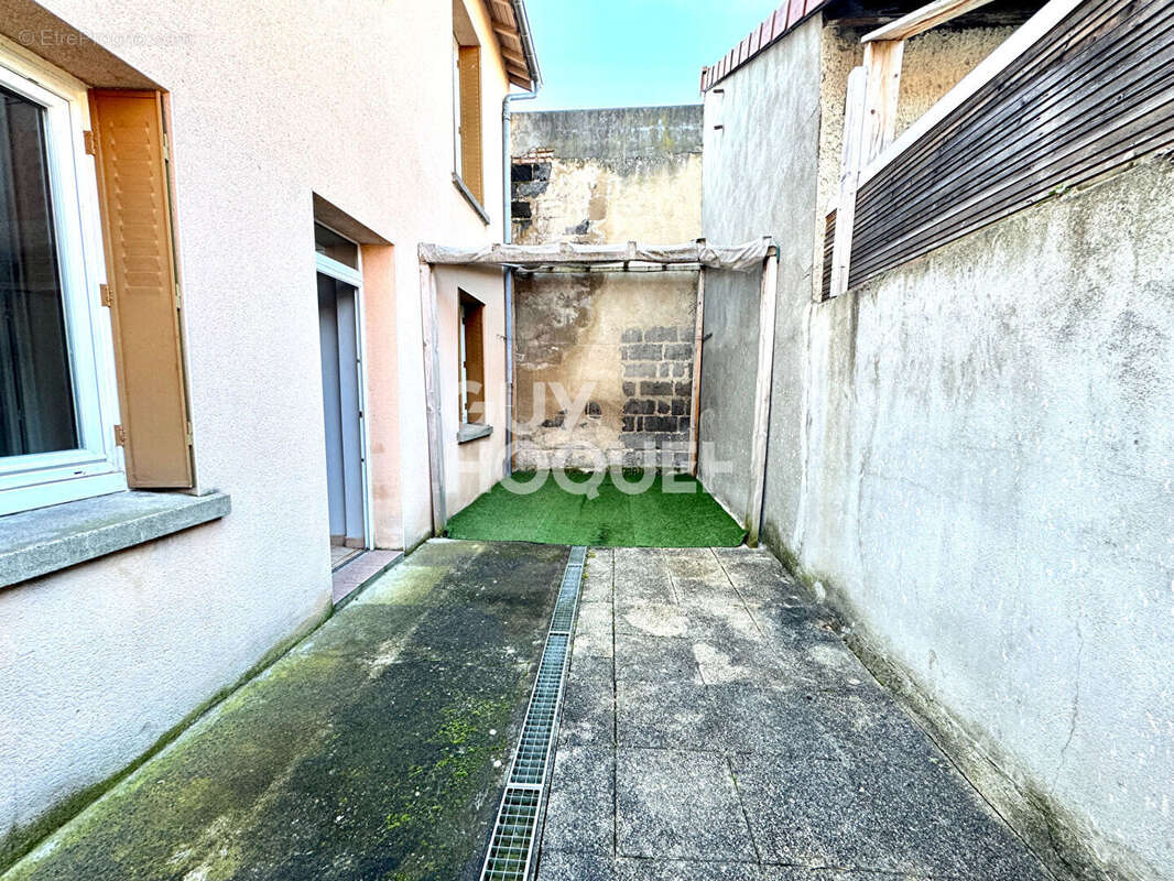 Maison à CLERMONT-FERRAND