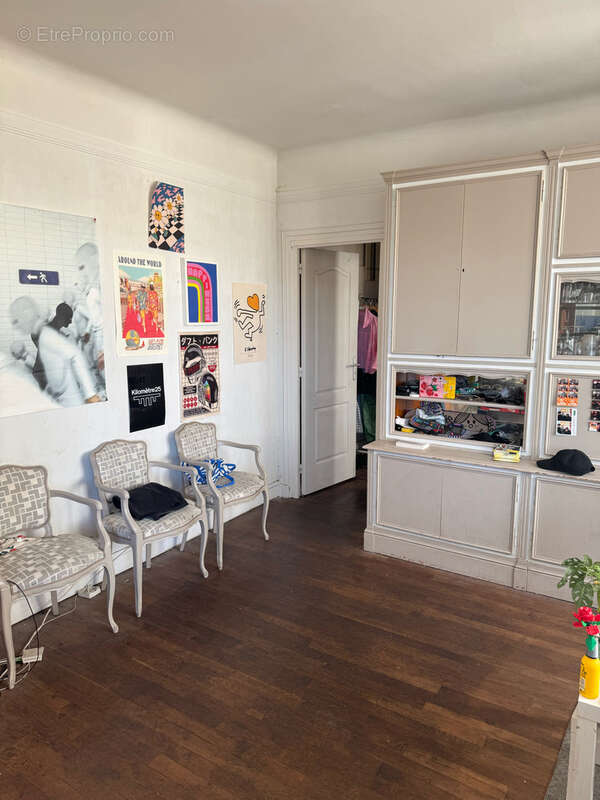 Appartement à PARIS-17E