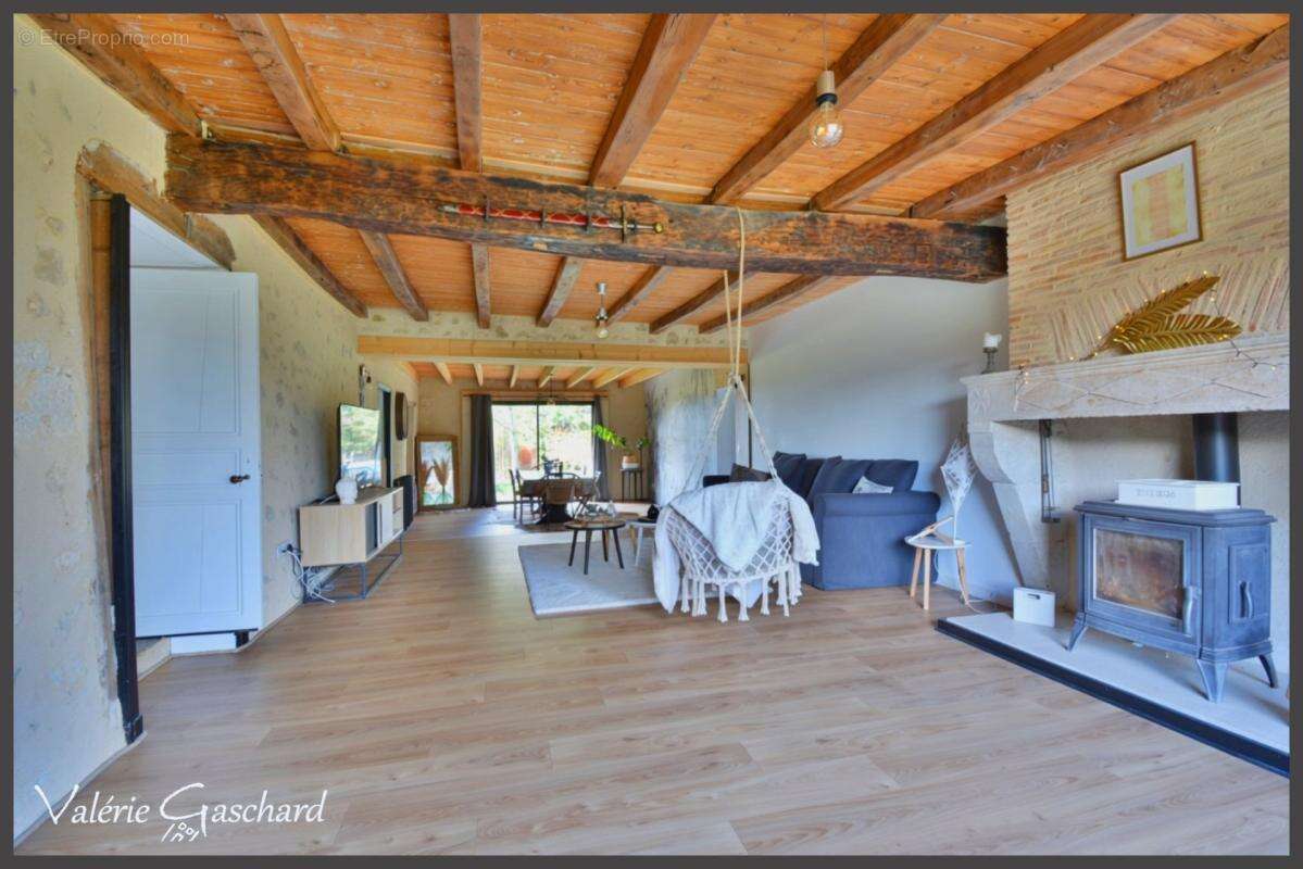 Montcaret – Belle maison en pierre de 250 m² en pleine campagne – Idéale projet familial ou activité touristique ou de bien être - photo 22