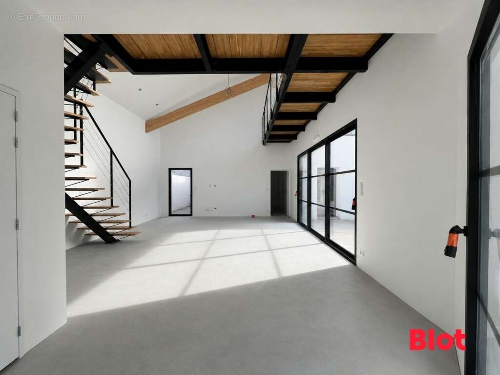 Maison à THEIX