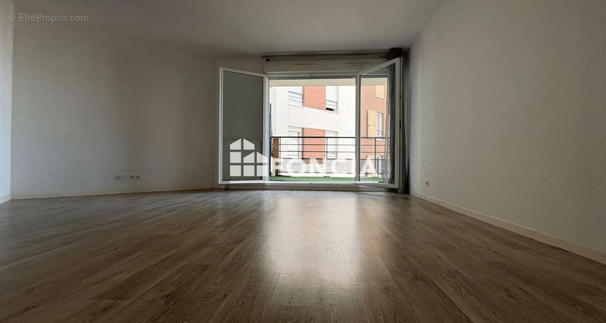 Appartement à ERAGNY