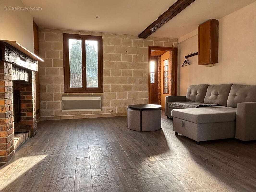 Maison à SAINTE-GENEVIEVE