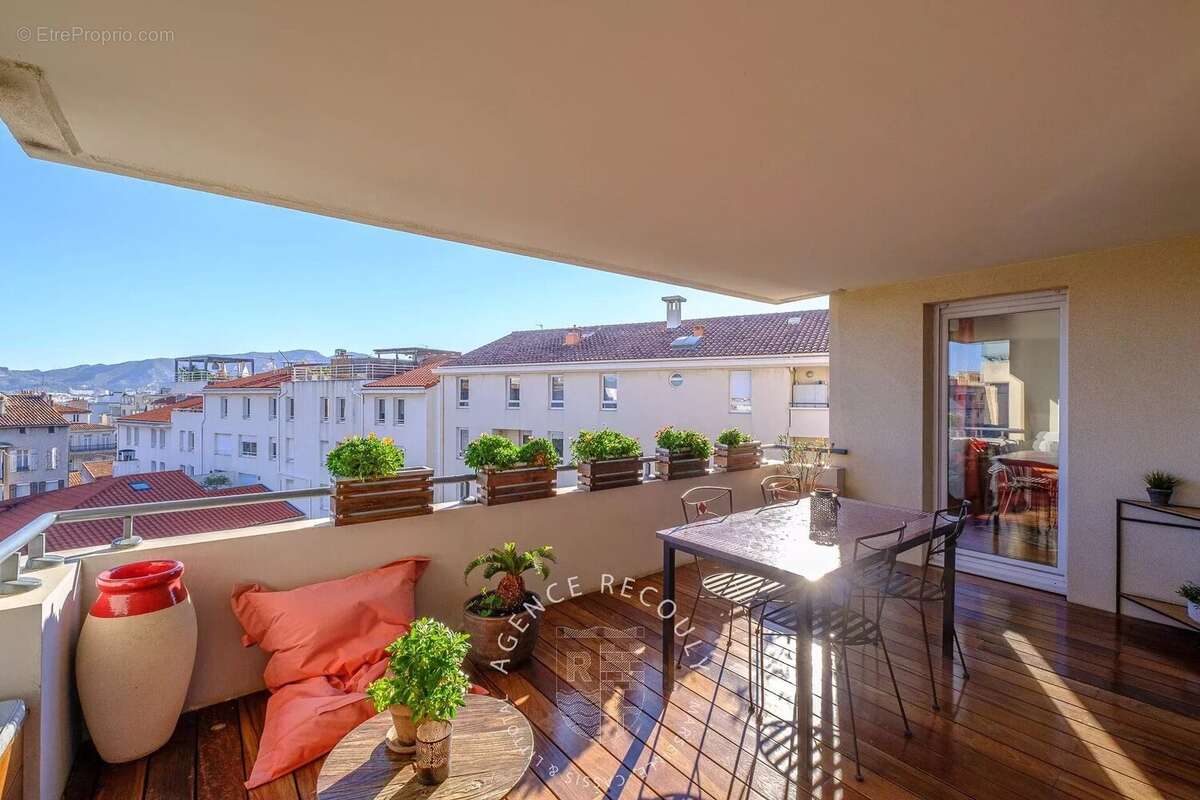 Appartement à MARSEILLE-8E