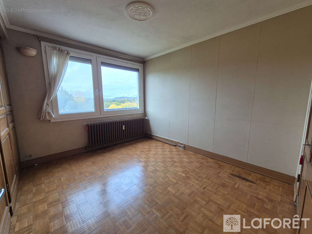 Appartement à VILLEBON-SUR-YVETTE