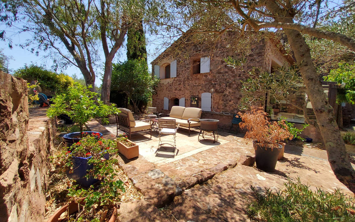 Maison à PUGET-VILLE